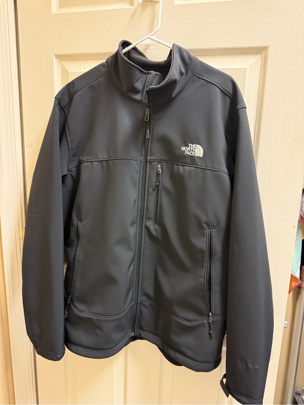 The North Face Men's Black Performance Softshell Jacket